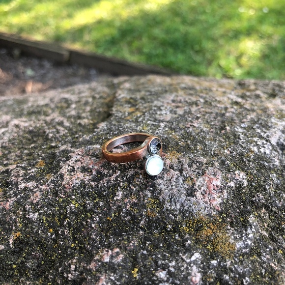 Vintage silvertone, copper and glass ring size 8 1/2 - Picture 2 of 7